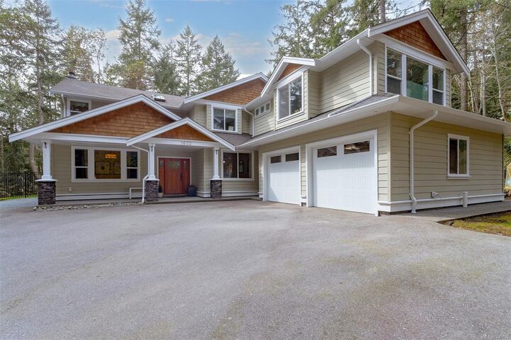 Property Photo: 1622 Millstream Rd BC V9B 6G4