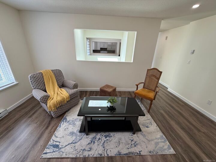 Property Photo: 5568 Norasea Rd BC V9T 6S2