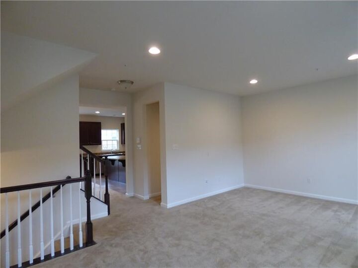 Property Photo:  2302 Pointe View  PA 16046 