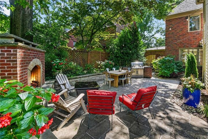 Property Photo:  120 Vernon Drive  PA 15228 