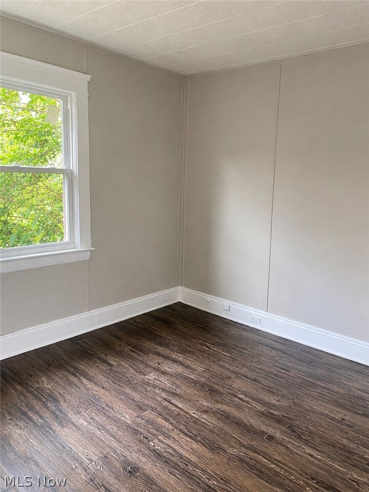 Property Photo: 4288 E 131st Street OH 44105