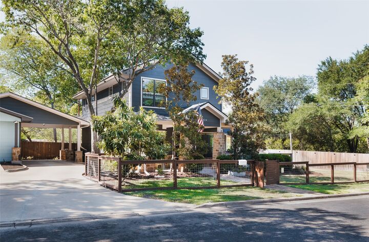 Property Photo:  2804 Wilson Street B  TX 78704 