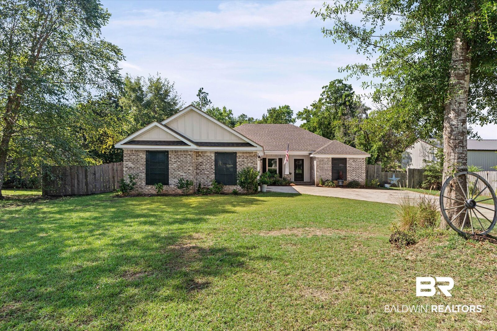 Property Photo: 20346 Heathrow Drive AL 36576