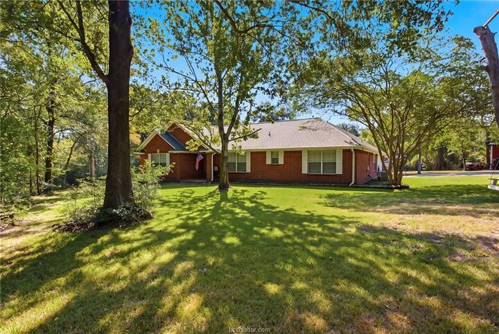 Property Photo: 457 Shady Creek Drive TX 77808