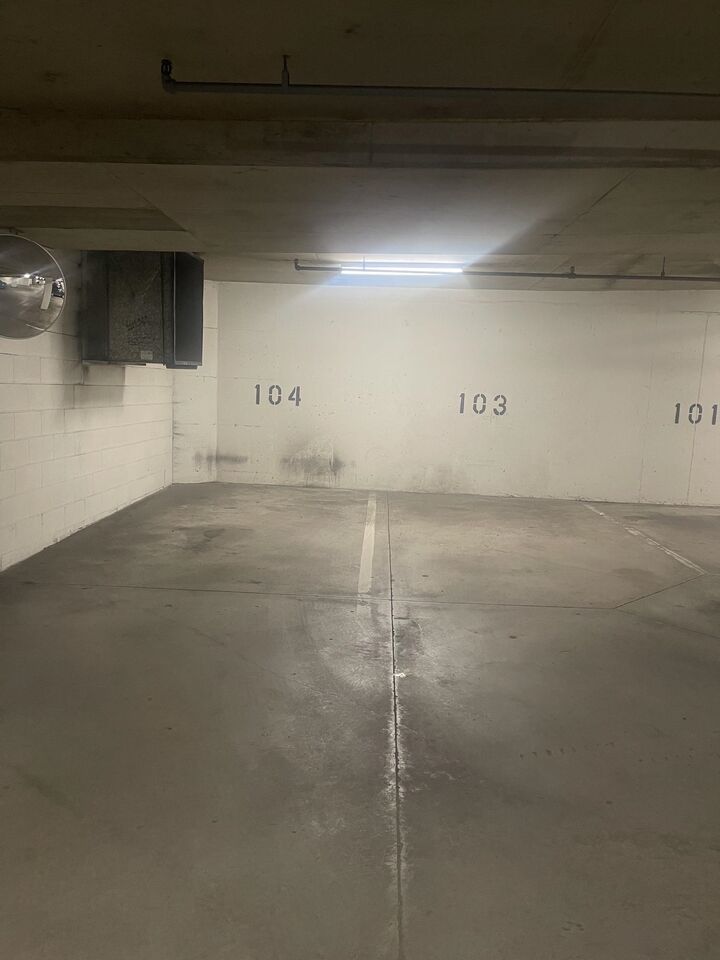 Property Photo: 5885 Olive Avenue 1706 BC V5H 4N8