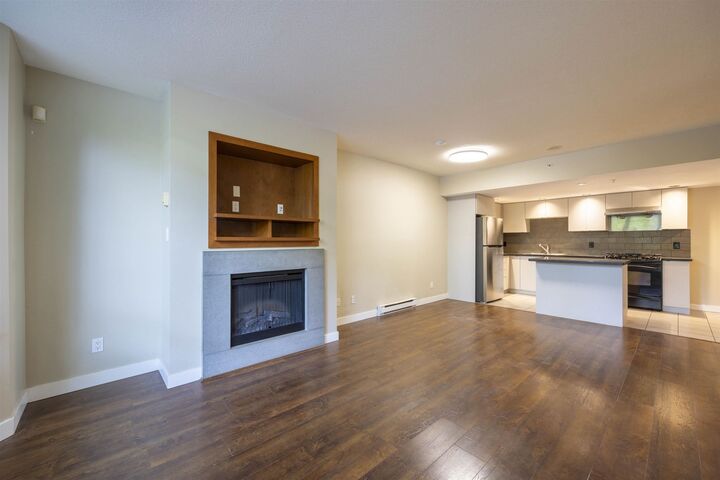 Property Photo: 6233 Katsura Street 3 BC V6Y 4K1