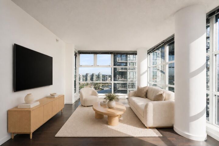 Property Photo:  602 Citadel Parade 2101  BC V6B 1X2 