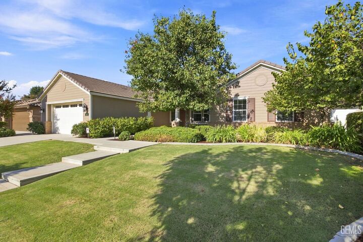 Property Photo:  3113 Barrowby Street  CA 93311 