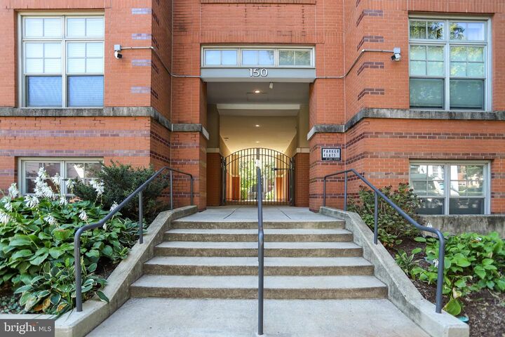 Property Photo: 150 V Street NW V305 DC 20001