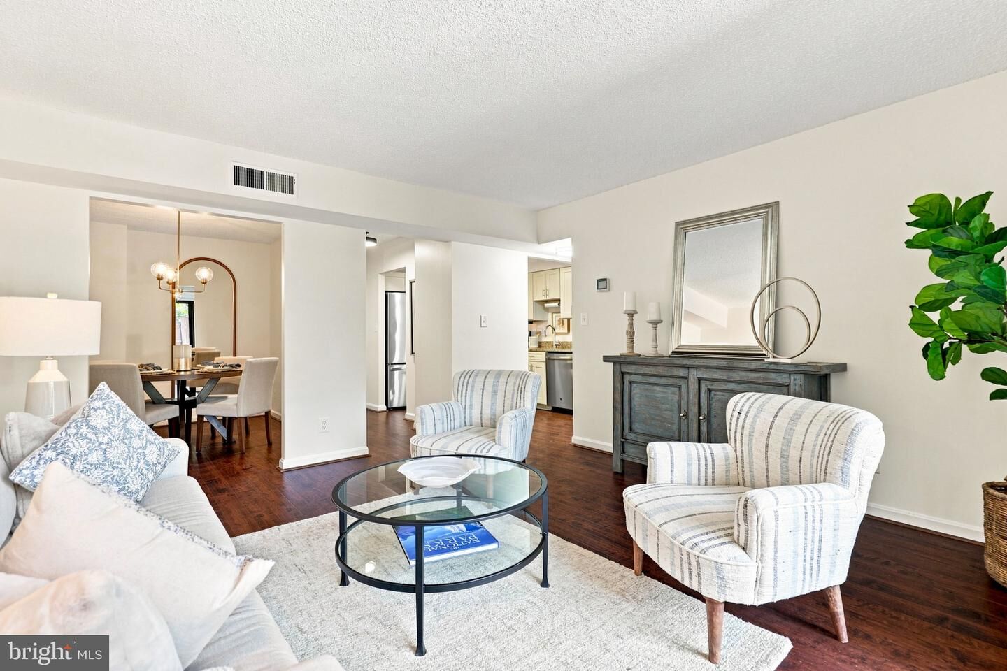 Property Photo:  805 N Howard Street 121  VA 22304 
