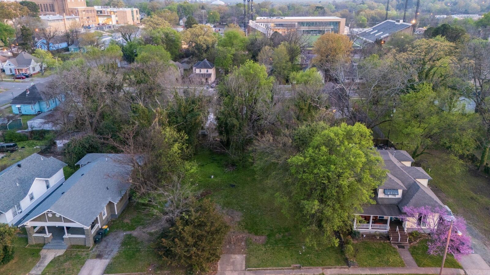 Property Photo:  2419 W 12th Street  AR 72202 