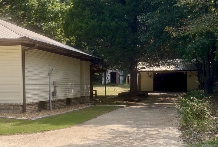 Property Photo:  911 Roselee Drive  AR 72450 