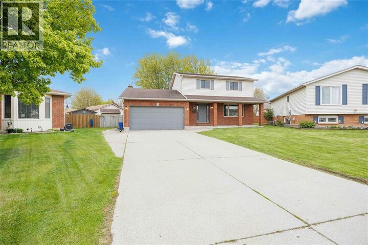 Property Photo:  1516 Henley Crescent  ON N7S 5Z8 