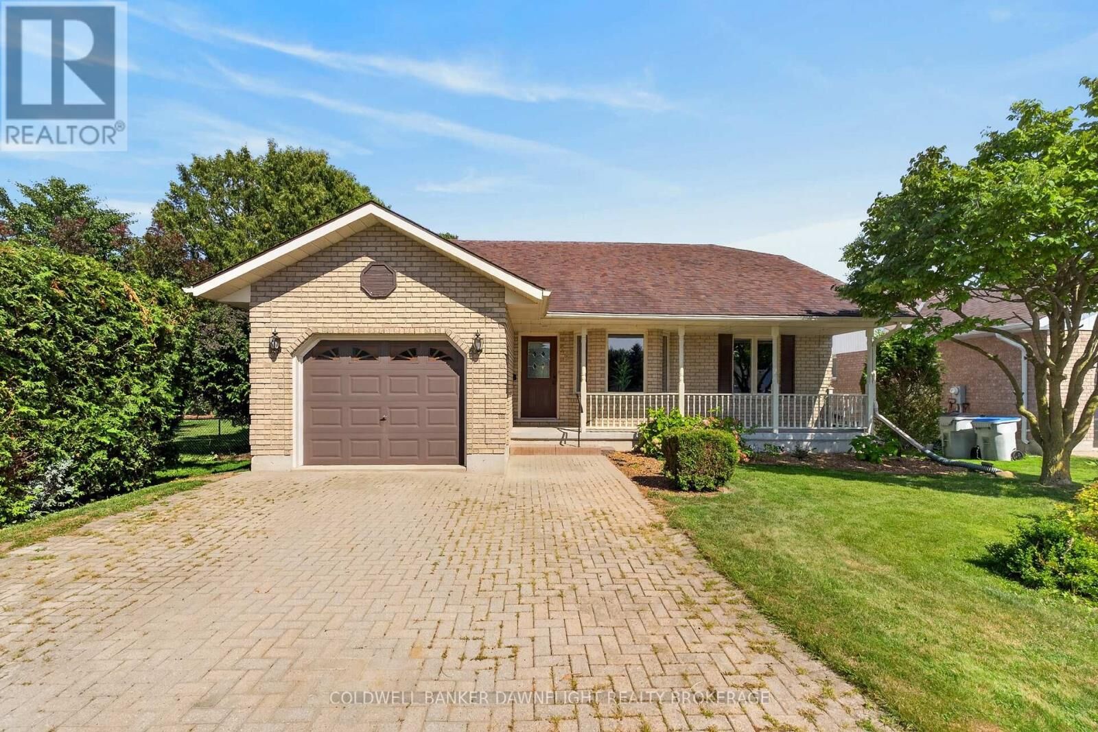 Property Photo:  14 Gregus Court  ON N0M 1S2 