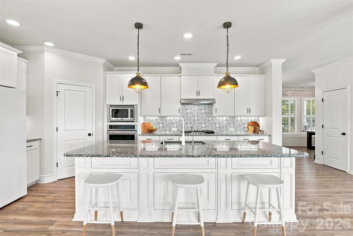 Property Photo: 806 Pace Court SC 29715