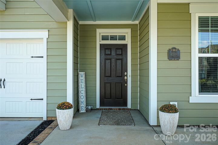 Property Photo: 1300 Thessallian Lane NC 28079