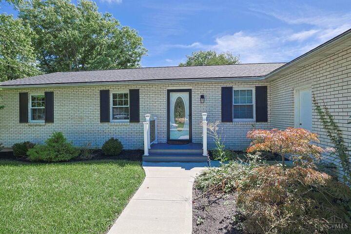 Property Photo: 5250 Travelle Terrace OH 45014