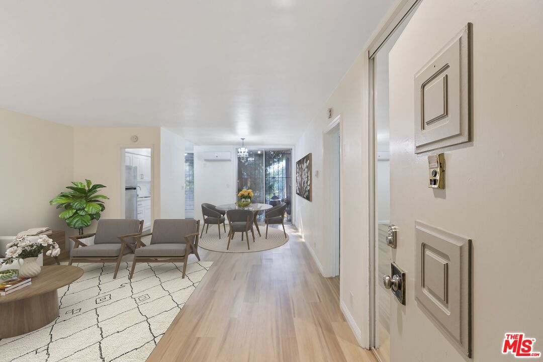 Property Photo: 4255 W 5th St, Unit 209 CA 90020