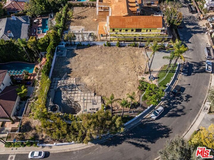 Property Photo: 16661 Cumbre Verde Ct CA 90272