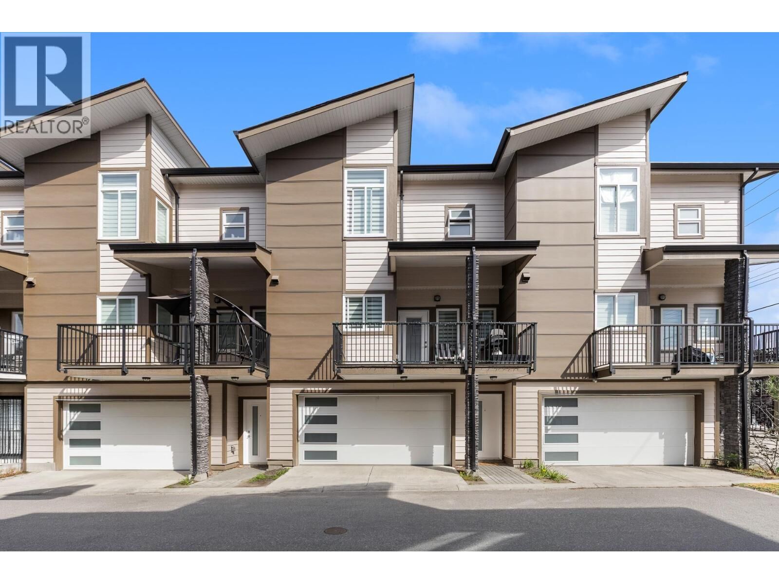 Property Photo:  1354 Rutland Road North 2  BC V1X 4Z3 