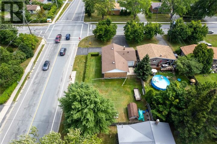Property Photo:  1493 Lansing Avenue  ON P3A 4E1 