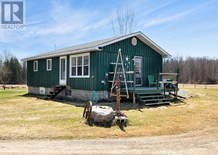 Property Photo: 345 Elliott Road ON K7H 3C9