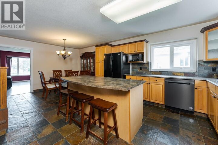 Property Photo:  5559 Heyer Road  BC V2N 6J3 