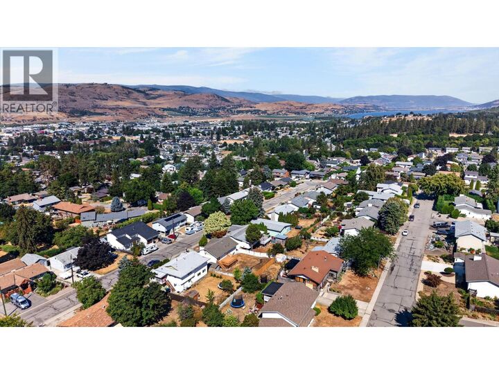 Property Photo:  3907 14 Street  BC V1T 7N3 