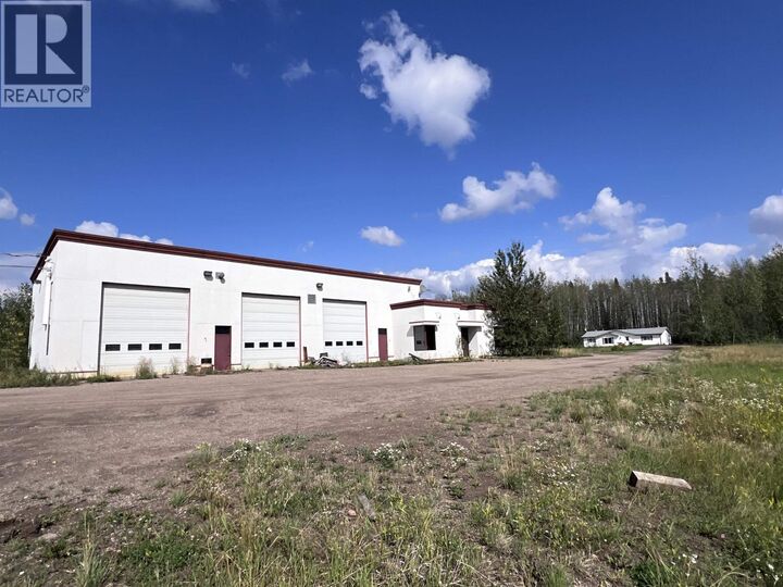 6500 Old Alaska Highway — photo 1