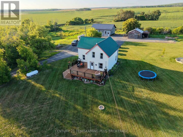 944403 Maybrook Road — photo 1