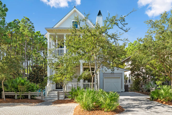 Property Photo:  445 W Lake Forest Drive  FL 32459 