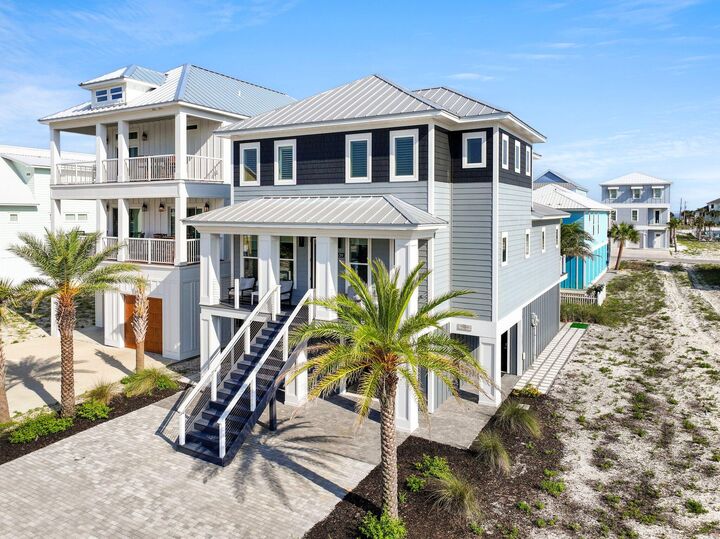 Property Photo: 7339 Grand Navarre Boulevard FL 32566