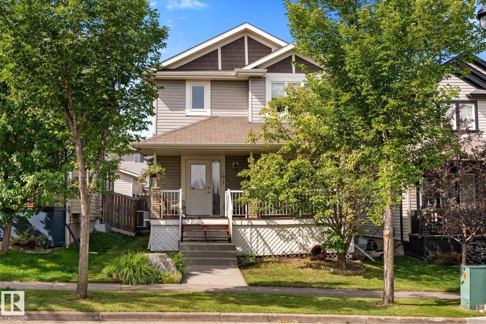 Property Photo: 41 Spruce Village Dr AB T7X 0H1