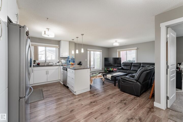 Property Photo: 2229 44 Avenue NW 302 AB T6T 0W6