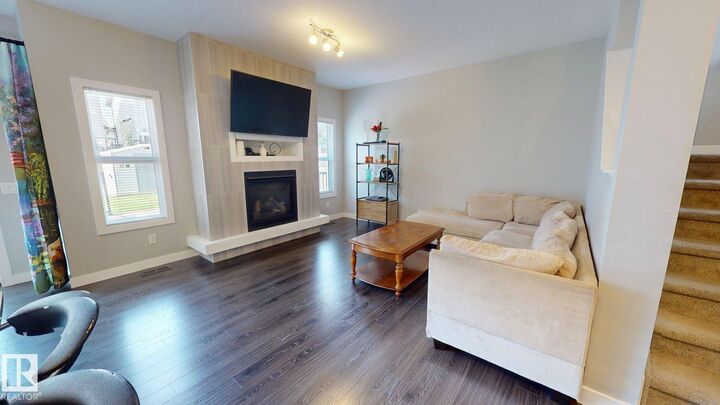 Property Photo: 7304 Edgemont Way NW AB T6M 0S1