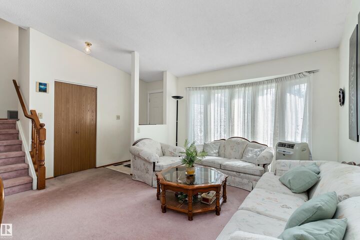 Property Photo:  17724 94 Street NW  AB T5Z 2H4 