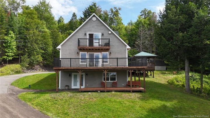 Property Photo:  211 Jackson Road  NB E6L 1V6 