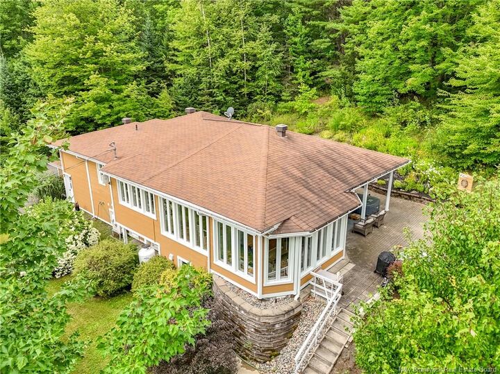 Property Photo:  5 Thorne Drive  NB E3E 1P6 