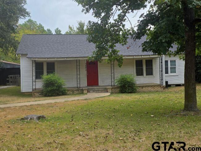 Property Photo: 3692 W Cr 424 TX 75652