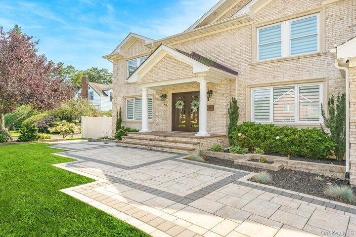 Property Photo:  20 Mc Cue Lane  NY 11702 