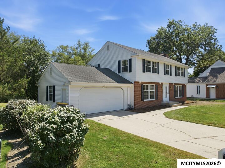Property Photo:  173 Parkridge Dr  IA 50401 
