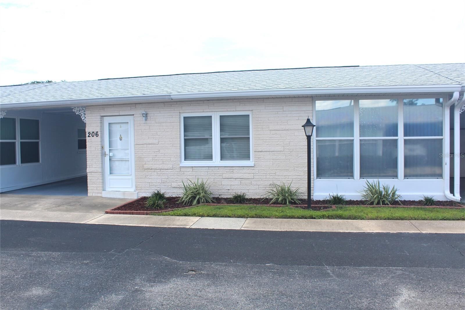 Property Photo: 12400 Park Blvd 206 FL 33772