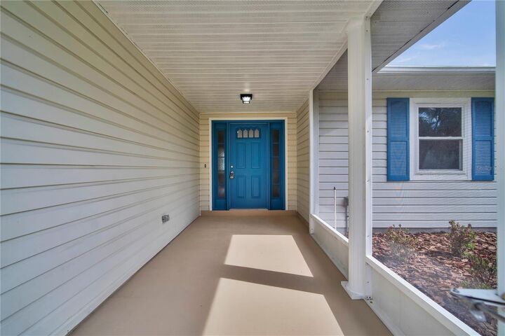 Property Photo: 2314 Bonnie View Court FL 34788