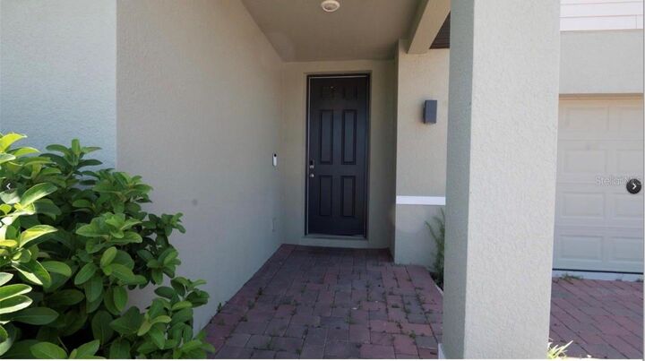 Property Photo:  3198 Viceroy Court  FL 34759 