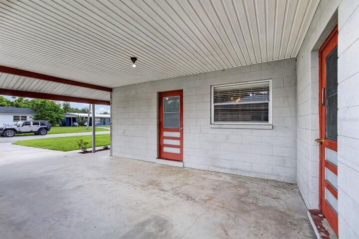 Property Photo: 403 Alma Drive FL 33510