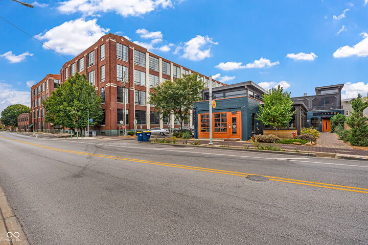 Property Photo:  630 N College Avenue 201  IN 46204 