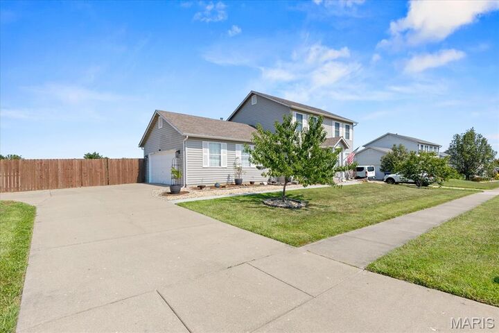 Property Photo: 121 Whisper Creek Drive MO 63385