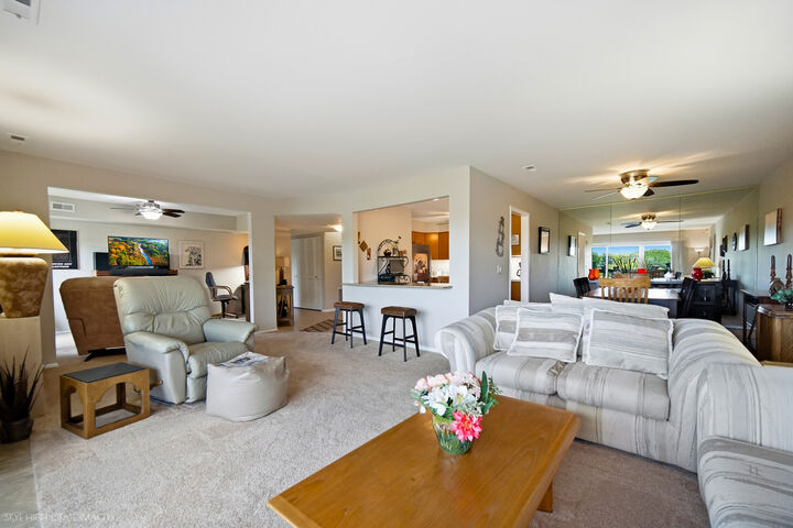 Property Photo: 201 Lake Hinsdale Drive 405 IL 60527