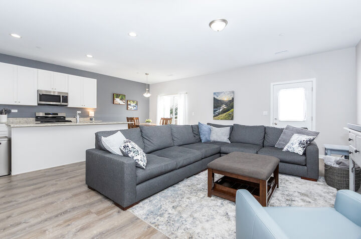 Property Photo: 1035 Gillespie Lane IL 60560