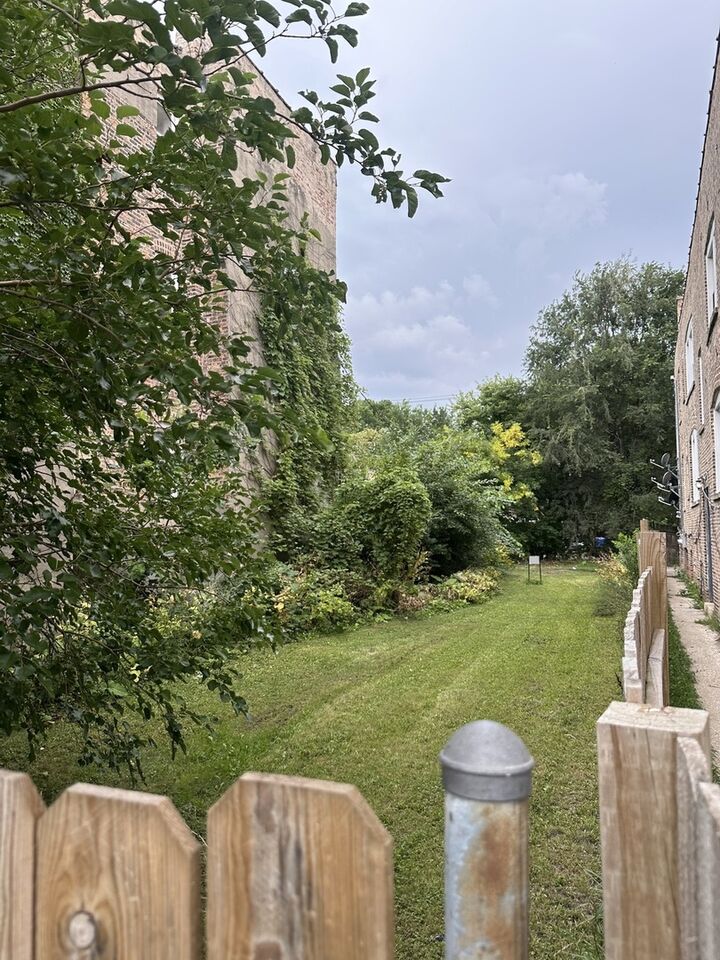 Property Photo:  1338 S Kedvale Avenue  IL 60623 